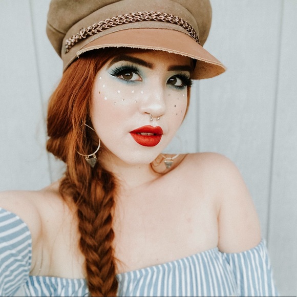 Meet your Posher, Liz - Picture 6 of 8